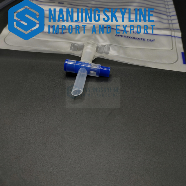 Sterilized PVC 2000ml Urine Bag with T Valve