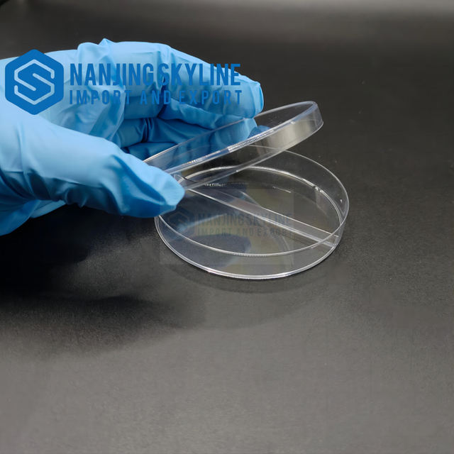 Sterile Petri Dish Disposable Tissue Cell Culture Plate Plastic 90*15mm 2 room
