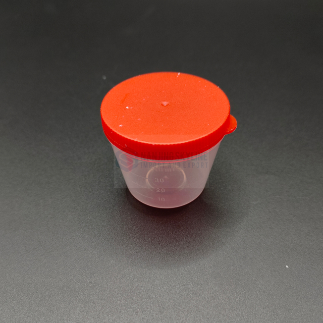 Disposable plastic urine container 40ml urine specimen cup