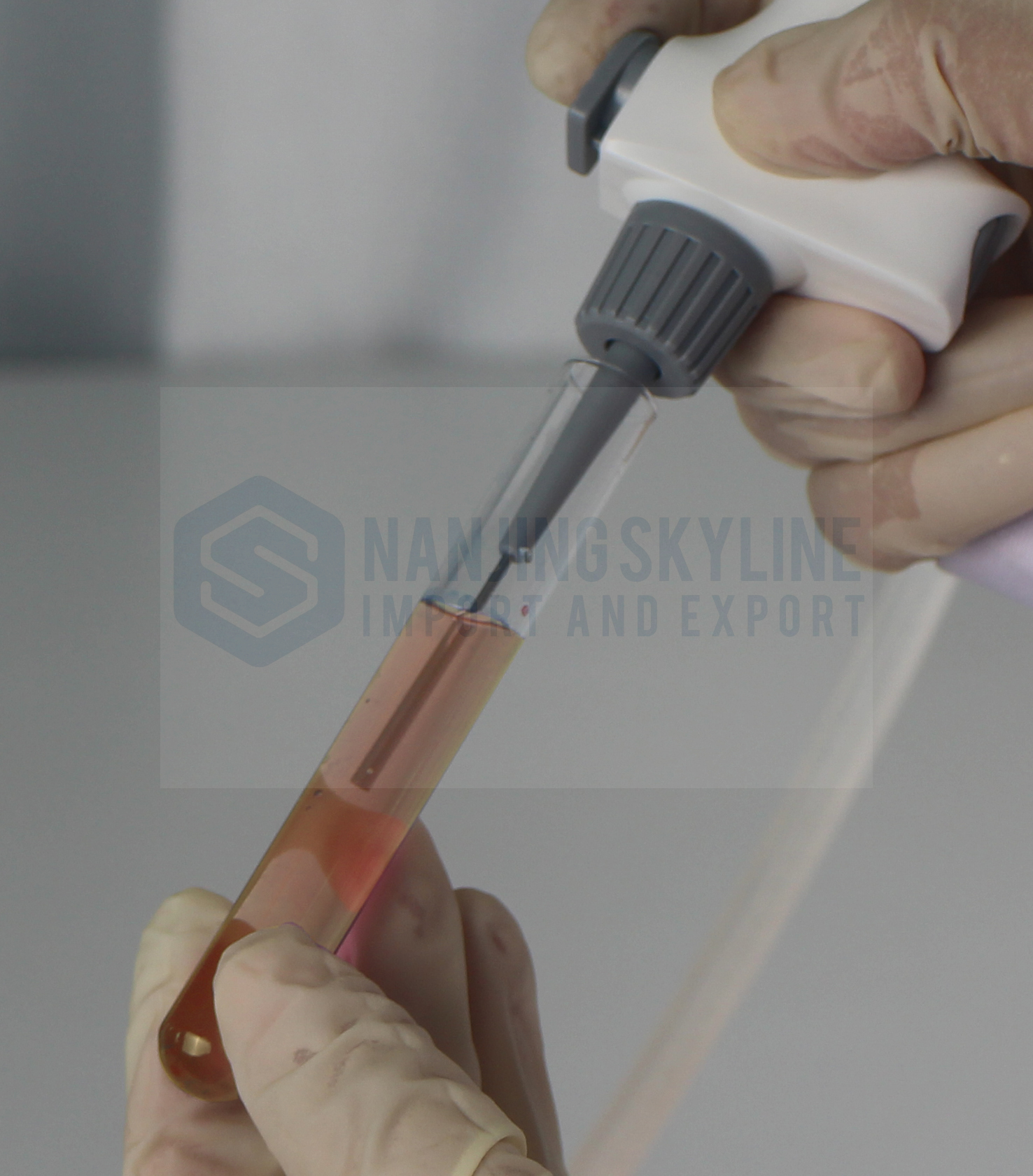 Vacuum-Controlled Aspiration System SafeVac
