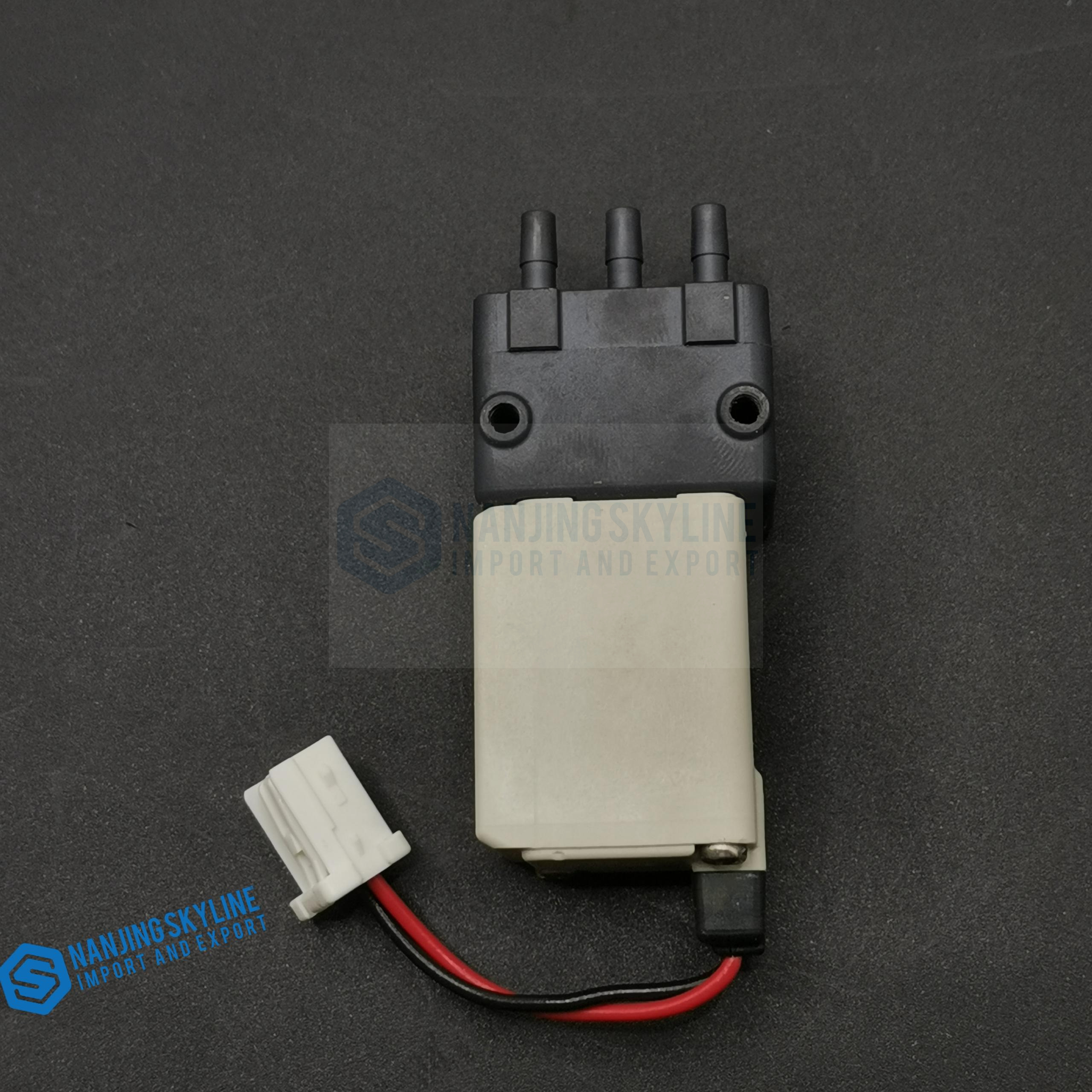 SMC LVMK202-6J 3way Valve 