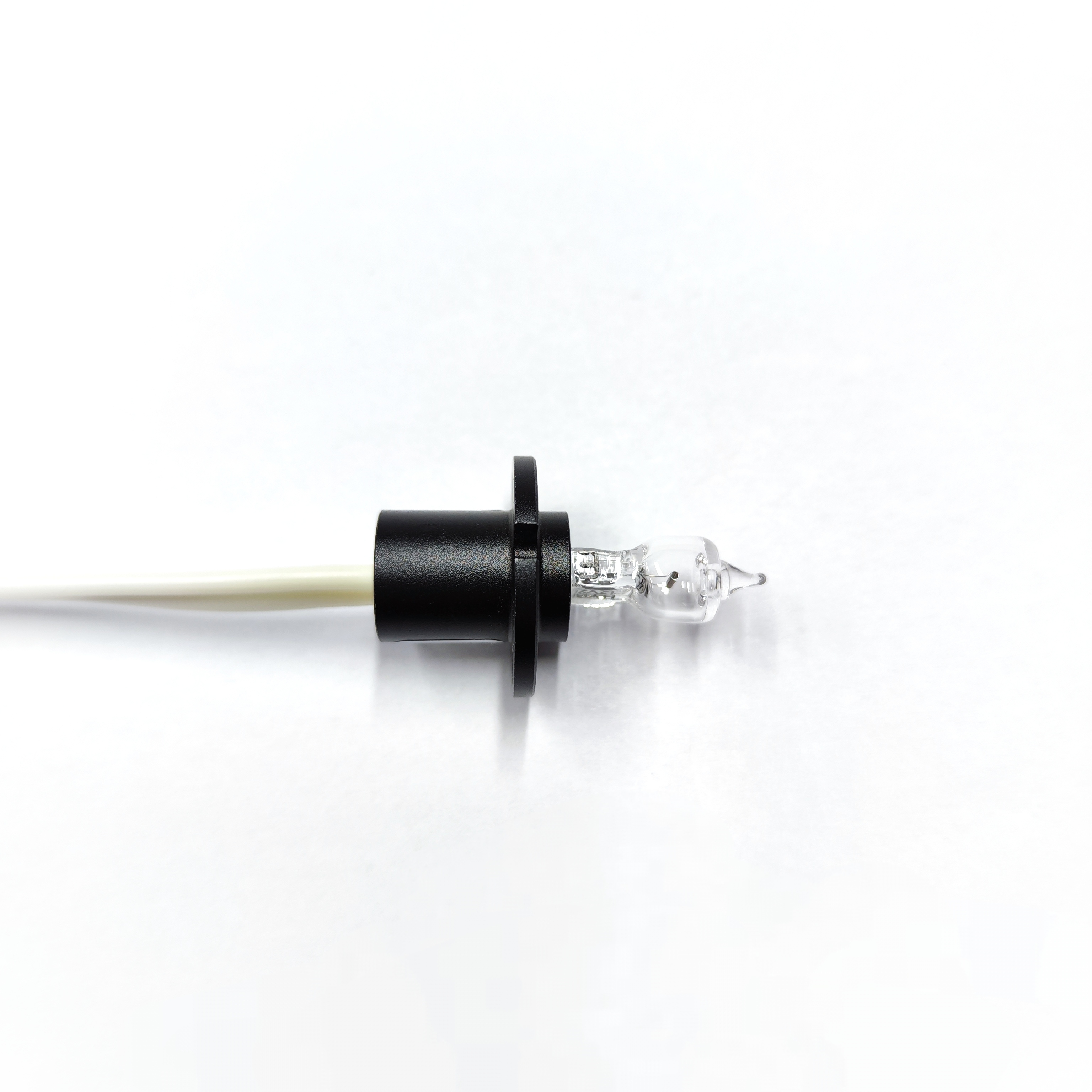 thumbnail image 2 of NKF64258 12V 20W Halogen Lamp For Furuno CA400 Auto Chemistry Analyzer - New 2 of 3