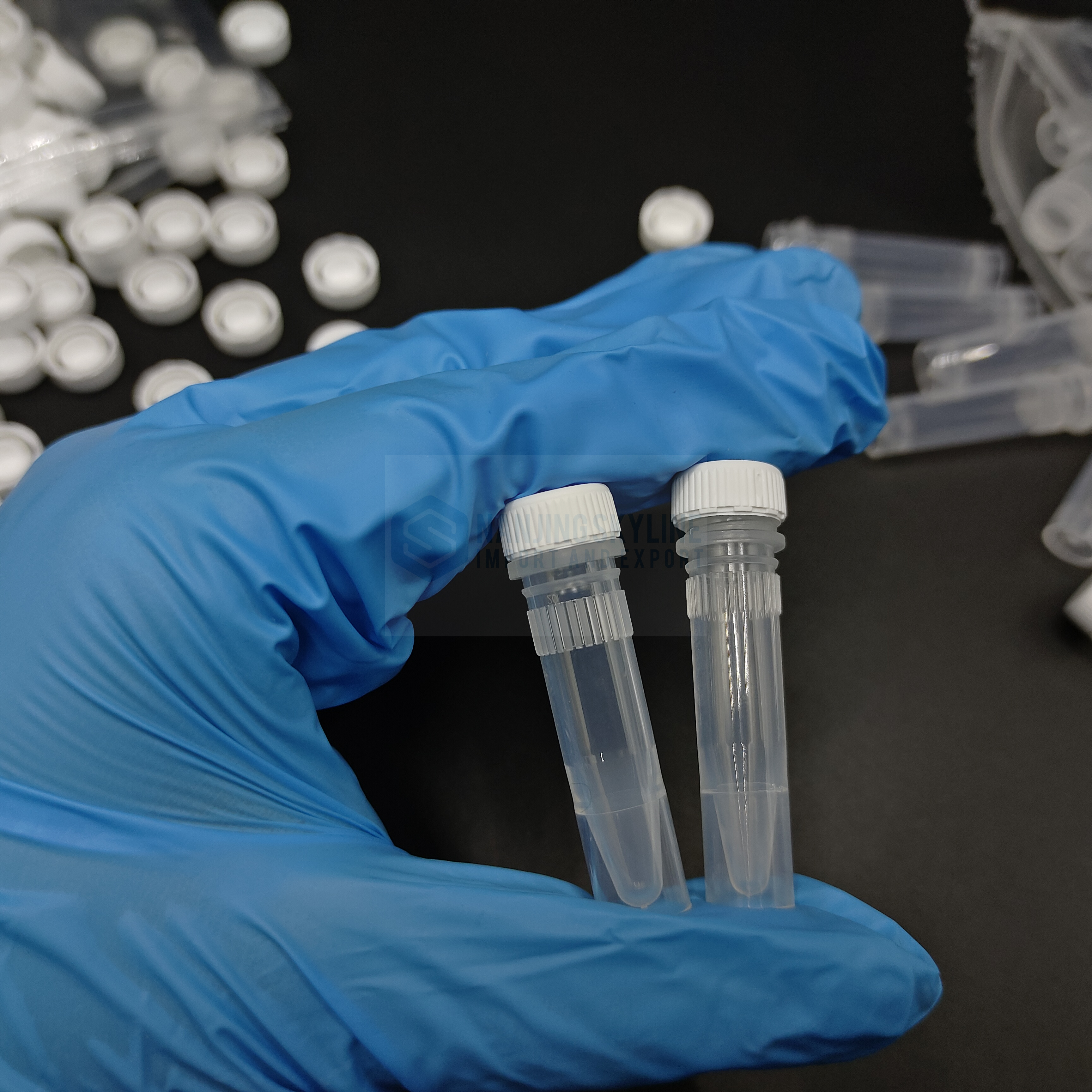 White 1ml/1.5ml/1.6ml/1.8ml/2ml/4ml/5ml Freezing Cyrovials Vials Cryo Tubes with Extermal Thread